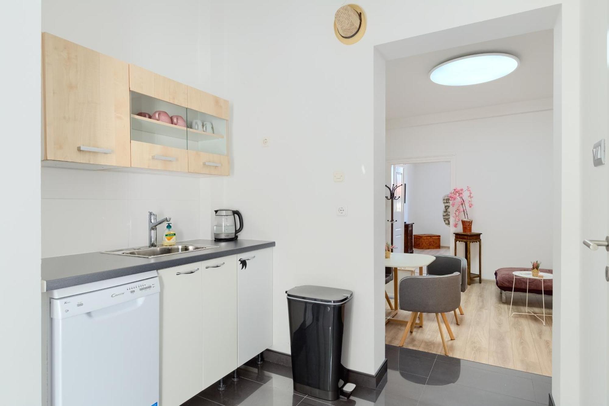 Large Apartment In City Centre Pula! Exterior photo